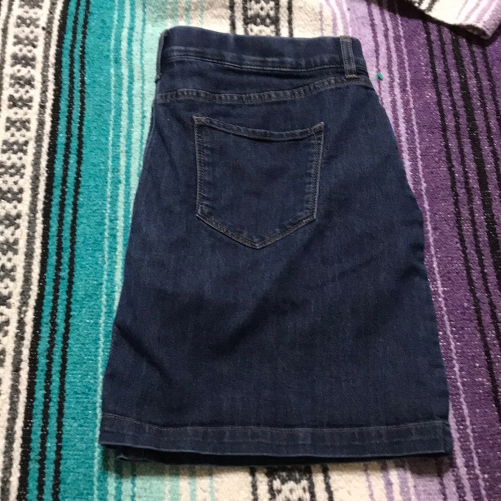 Fully lined Jean Skirt - Picture 2 of 4